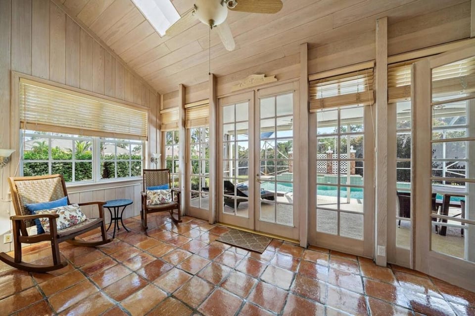 Luxury Wellington Home with a Beautiful Pool House in Wellington