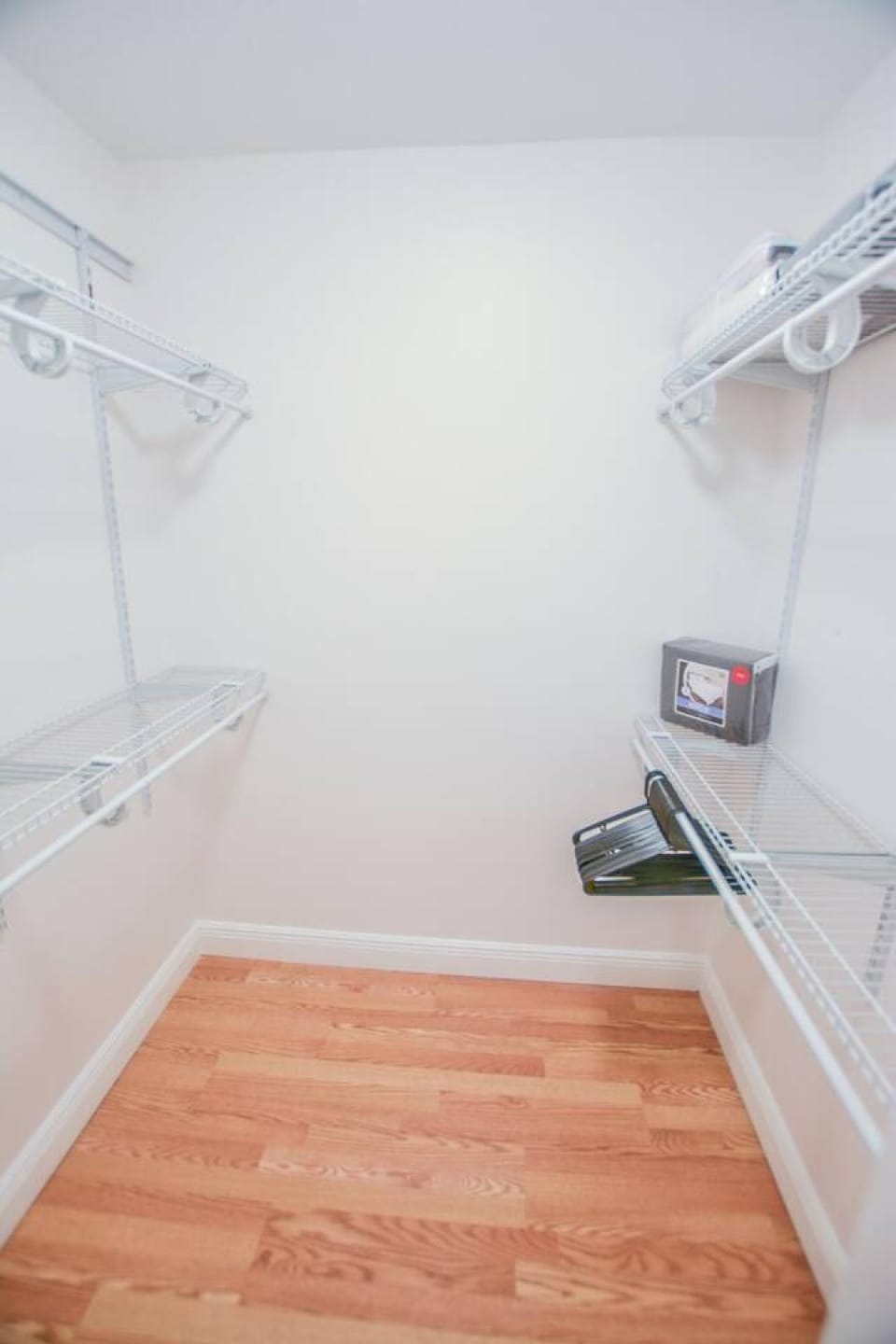 Beautiful 1st floor beach Jupiter condo on canal House in Jupiter