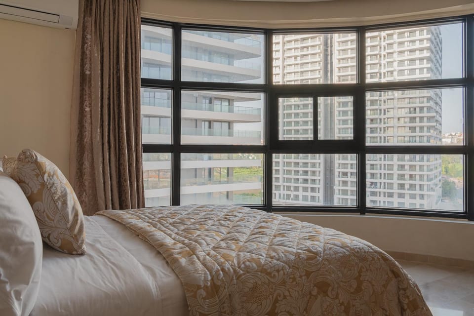 Brand New Tangier Stay Beach & Train Access Apartment in Tangier