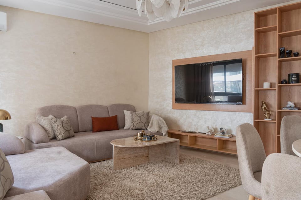 Brand New Tangier Stay Beach & Train Access Apartment in Tangier