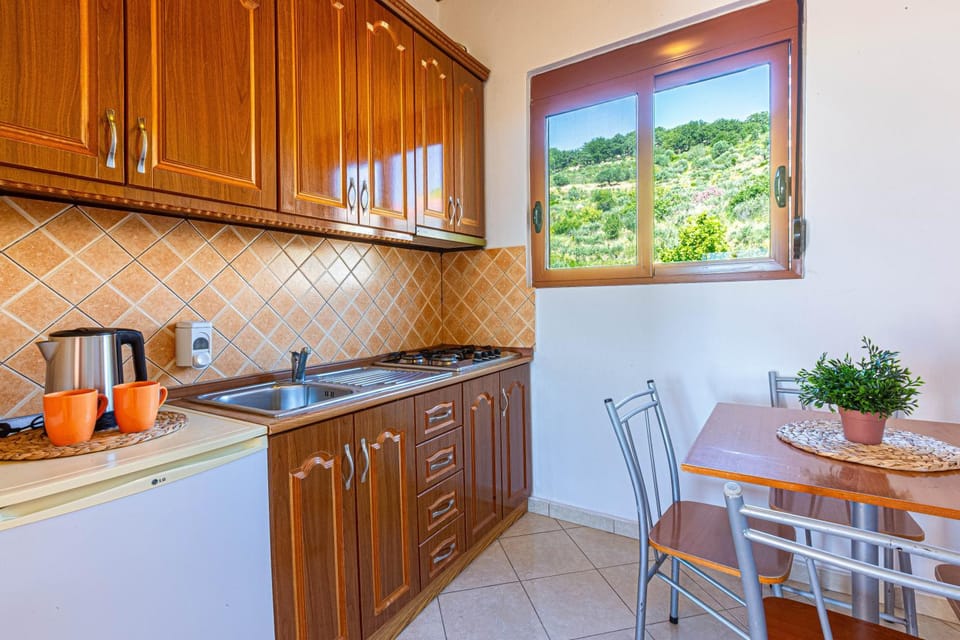 Radhima Sea View Studio Apt 2 - Kitchen, Parking & Balcony Apartment in Vlorë County, Albania