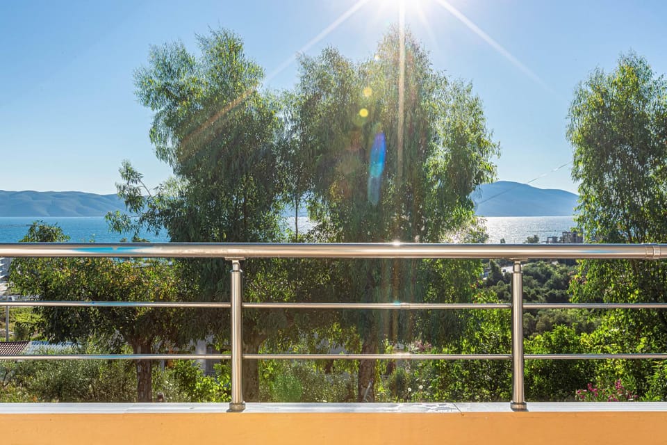 Radhima Sea View 1BR Apt 8 - Kitchen, Parking & Balcony -- 6 people -- Apartment in Vlorë County, Albania