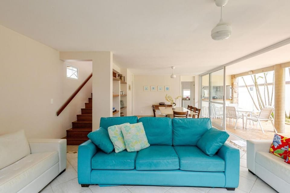 Pé na areia 4 suítes até 14 pessoas - Condomínio Costa do Sol House in Bertioga