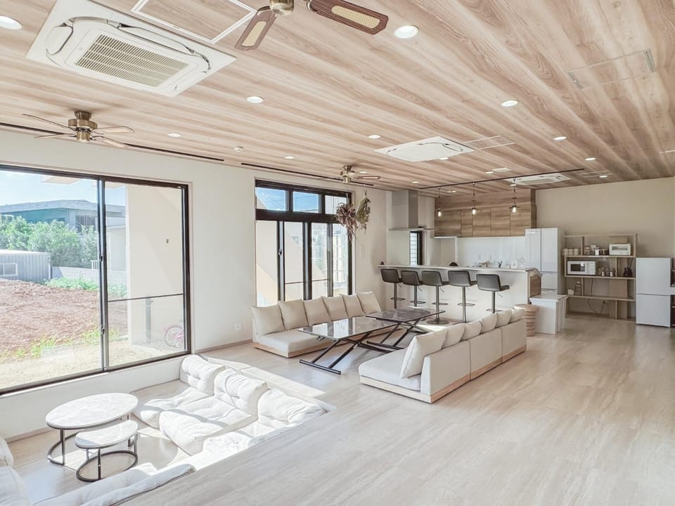 guest house ALO Bed and Breakfast in Okinawa Prefecture