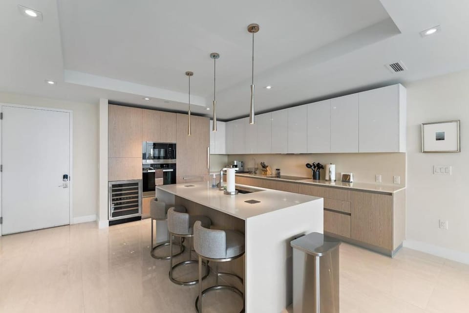 2BR 2BA in a New Amrit Beach Resort Peace Tower Apartment in Riviera Beach