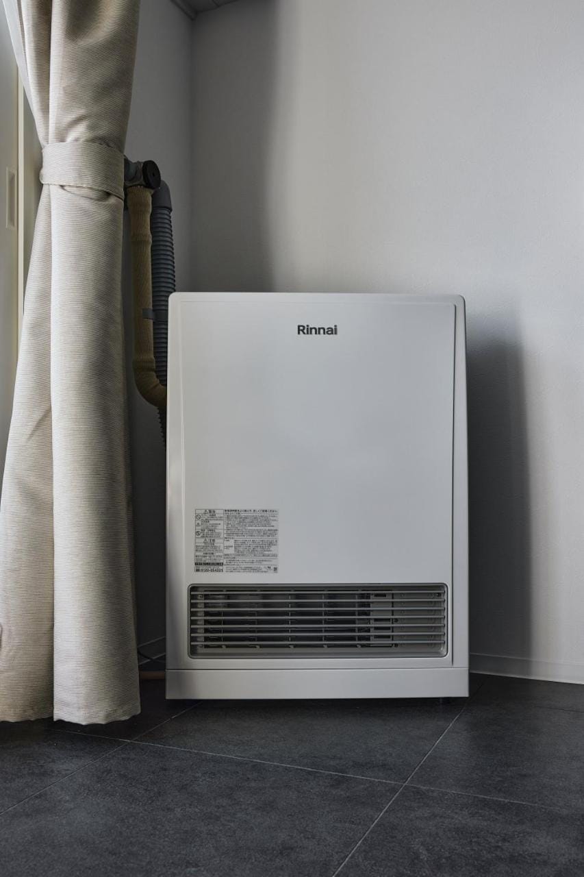 Living room, heating