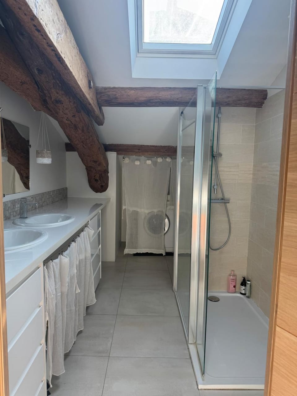 Shower, Bathroom, washing machine