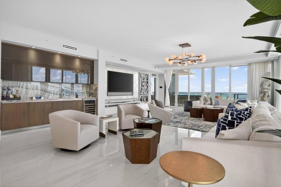 Luxury 7M Penthouse in Amrit 3BR 3BA Oceanfront House in Riviera Beach