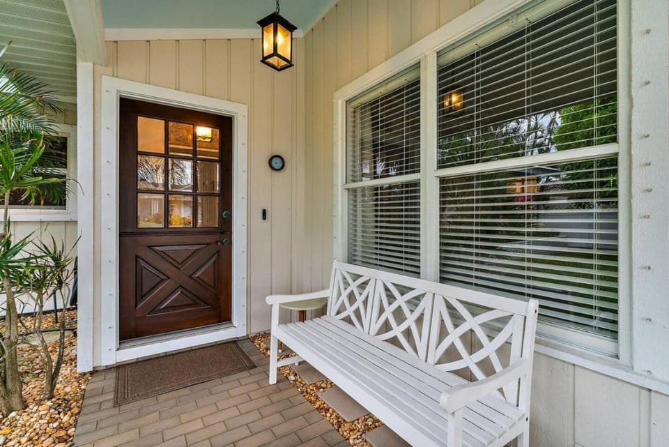4BR 3 5BA Juno Beach Pool Home House in Juno Beach