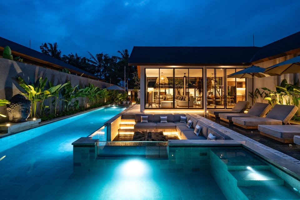 Property building, Swimming pool