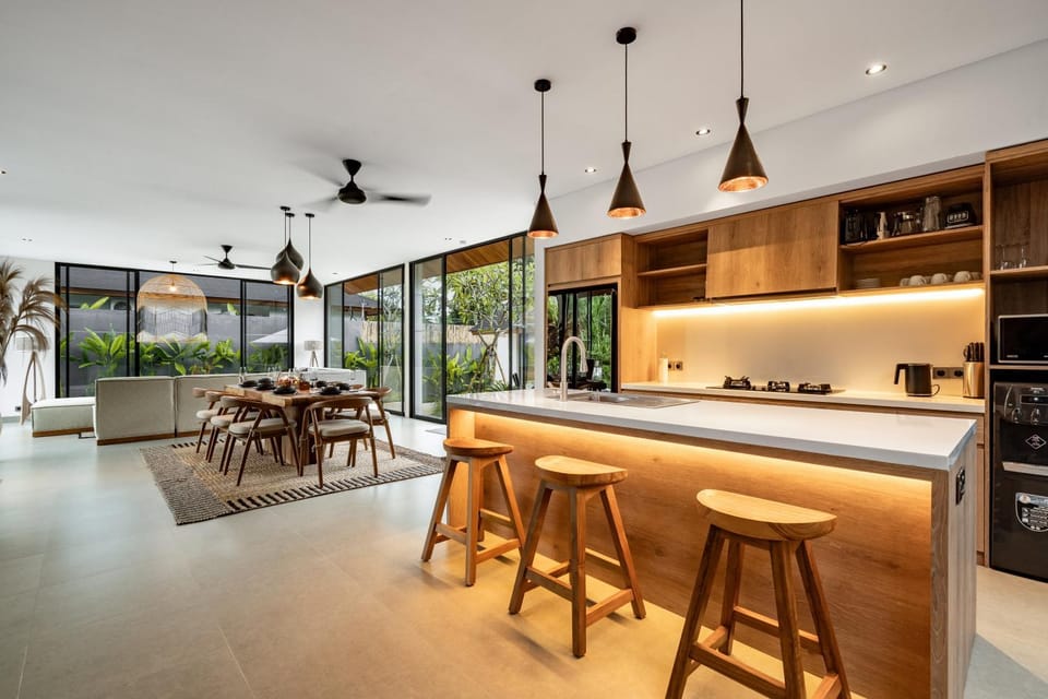 Kitchen or kitchenette, kitchen