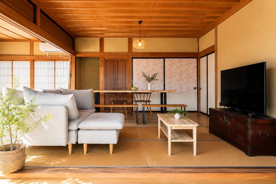 貸切り200m2 林檎のワルツ 広い和モダン邸宅 星空とBBQ Villa in Nagano Prefecture