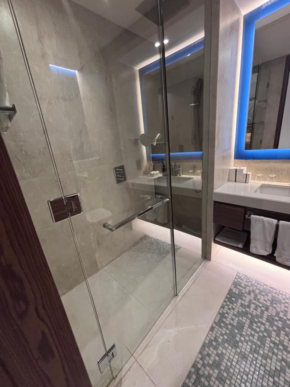 Golf Vita Damac Hills Apartment in Dubai