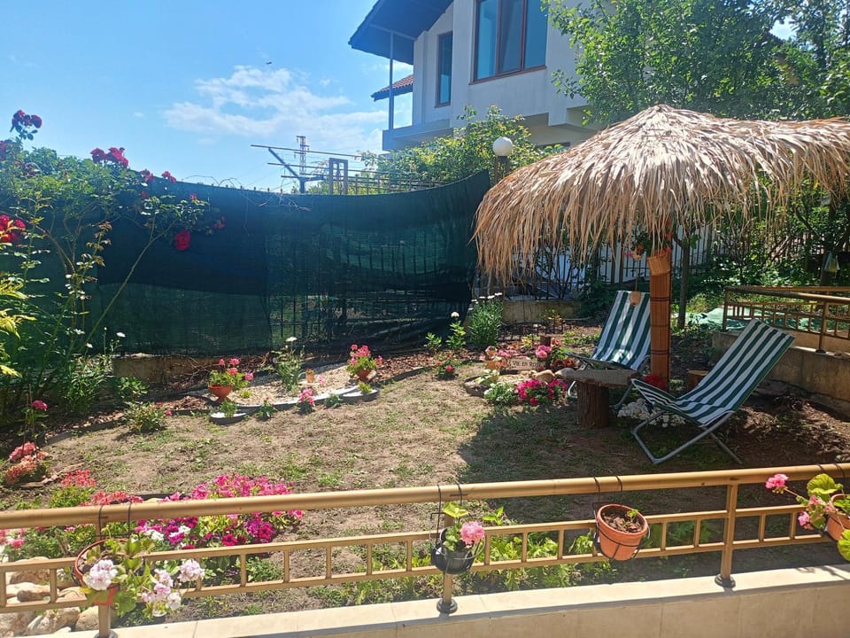 Къща Уют Campground/ 
RV Resort in Varna Province