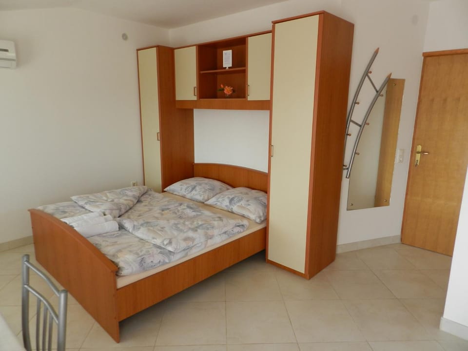 Apartment in Malinska I Apartment in Primorje-Gorski Kotar County