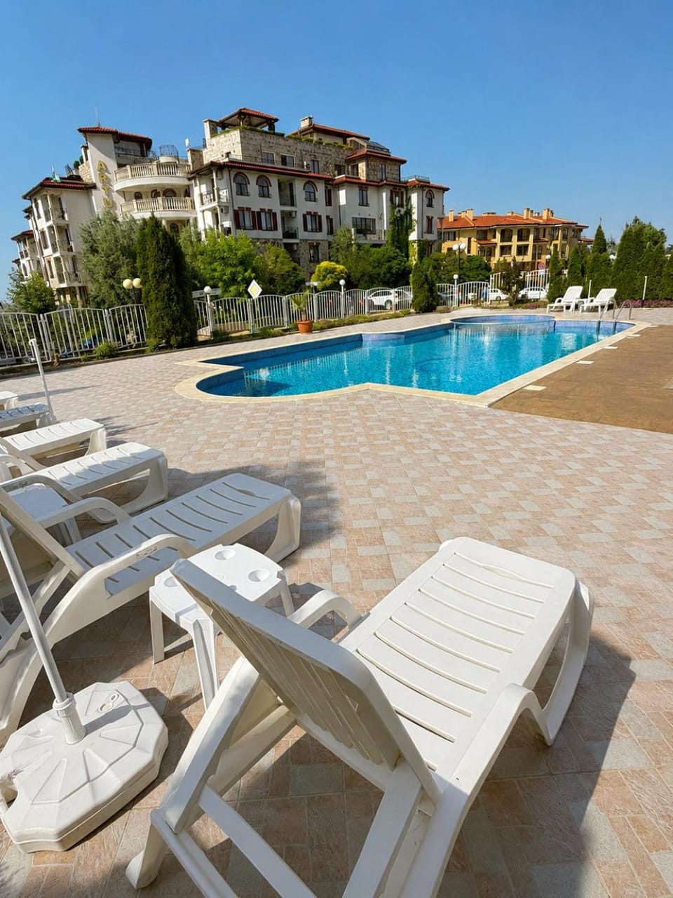 Swimming pool