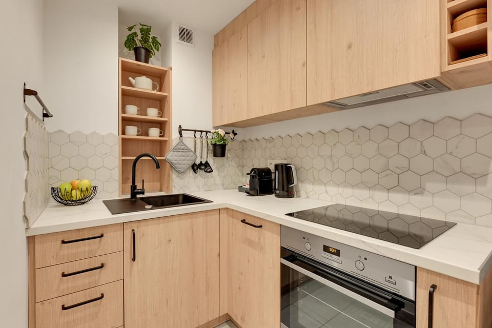 Coffee/tea facilities, Kitchen or kitchenette, dishwasher, stove