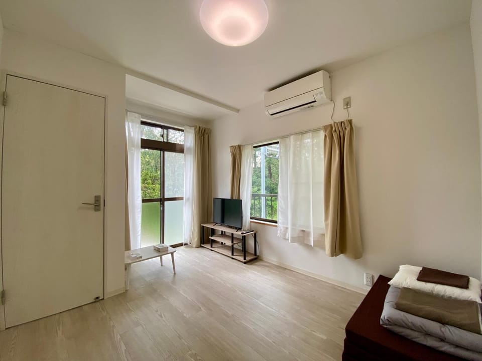 Guest House TETSU Bed and Breakfast in Tokyo Prefecture