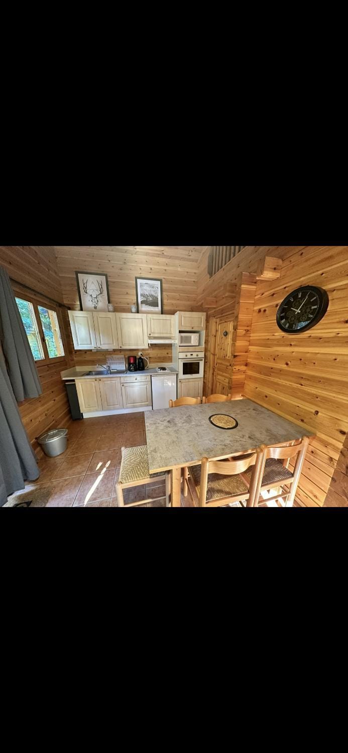 Chalet 2 chambres à Estavar Chalet in Occitanie