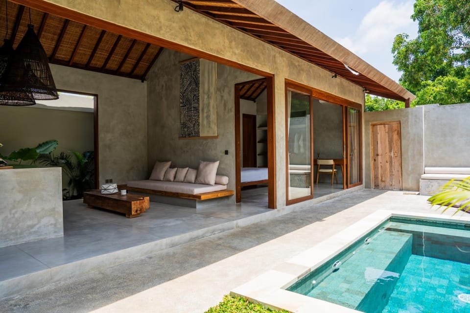 Property building, Garden, Pool view