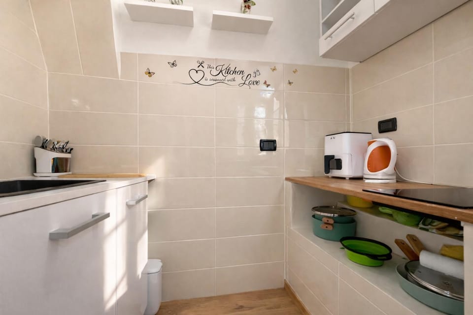 Coffee/tea facilities, Kitchen or kitchenette, toaster