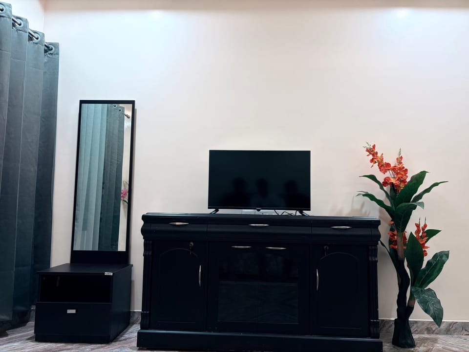 TV and multimedia, Evening entertainment