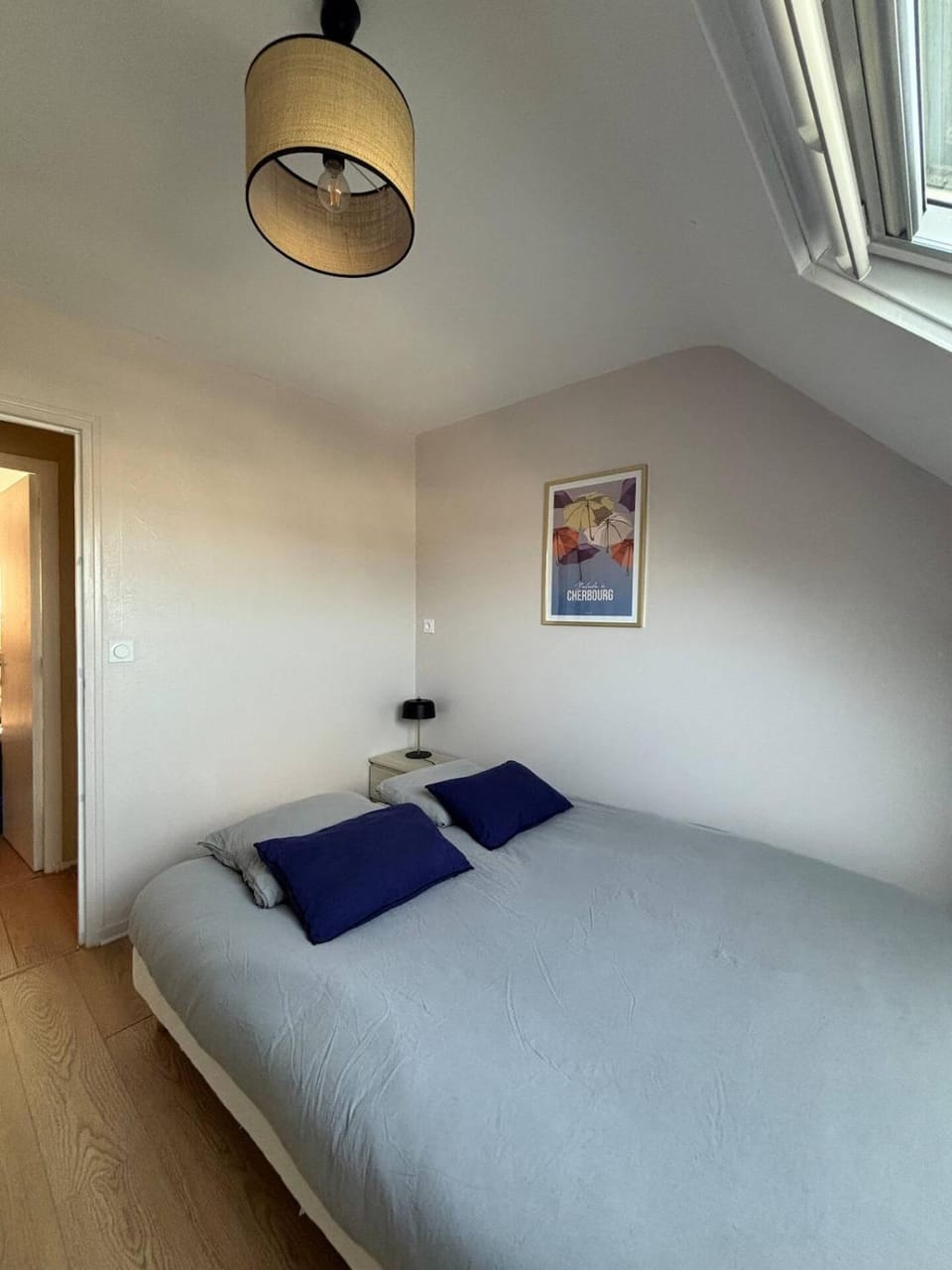 Duplex Saint Malo, front de mer, vue mer, plage, parking avec borne de recharge Apartment in St-Malo