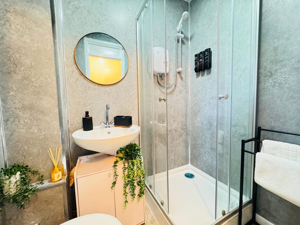 Stylish 3-Bed Apartment in Leith Apartment in Edinburgh
