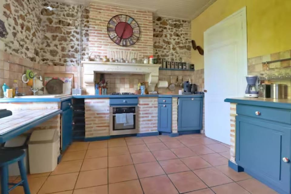 Family house with garden in Lugos House in Nouvelle-Aquitaine