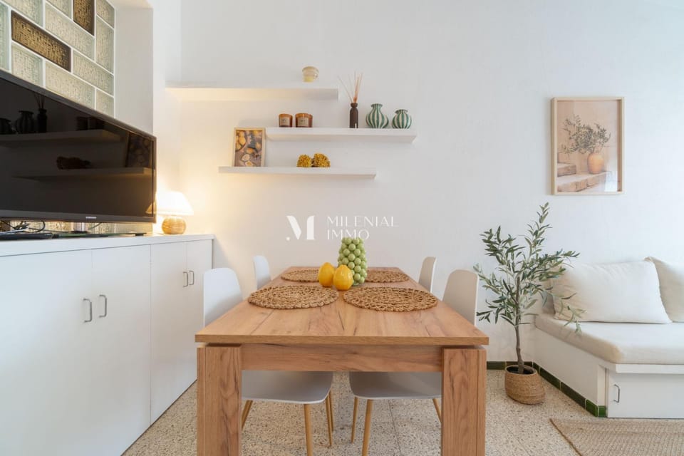 TV and multimedia, Living room, Dining area