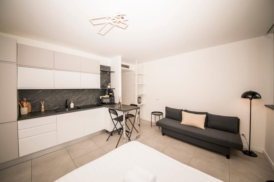 Bed, Kitchen or kitchenette, Living room, Photo of the whole room, Seating area, Dining area, Bedroom, minibar