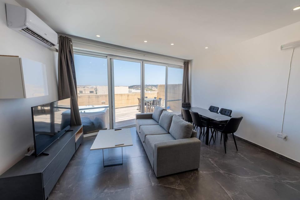 Gozo Sannat Penthouse 3BDR Apartment in Malta