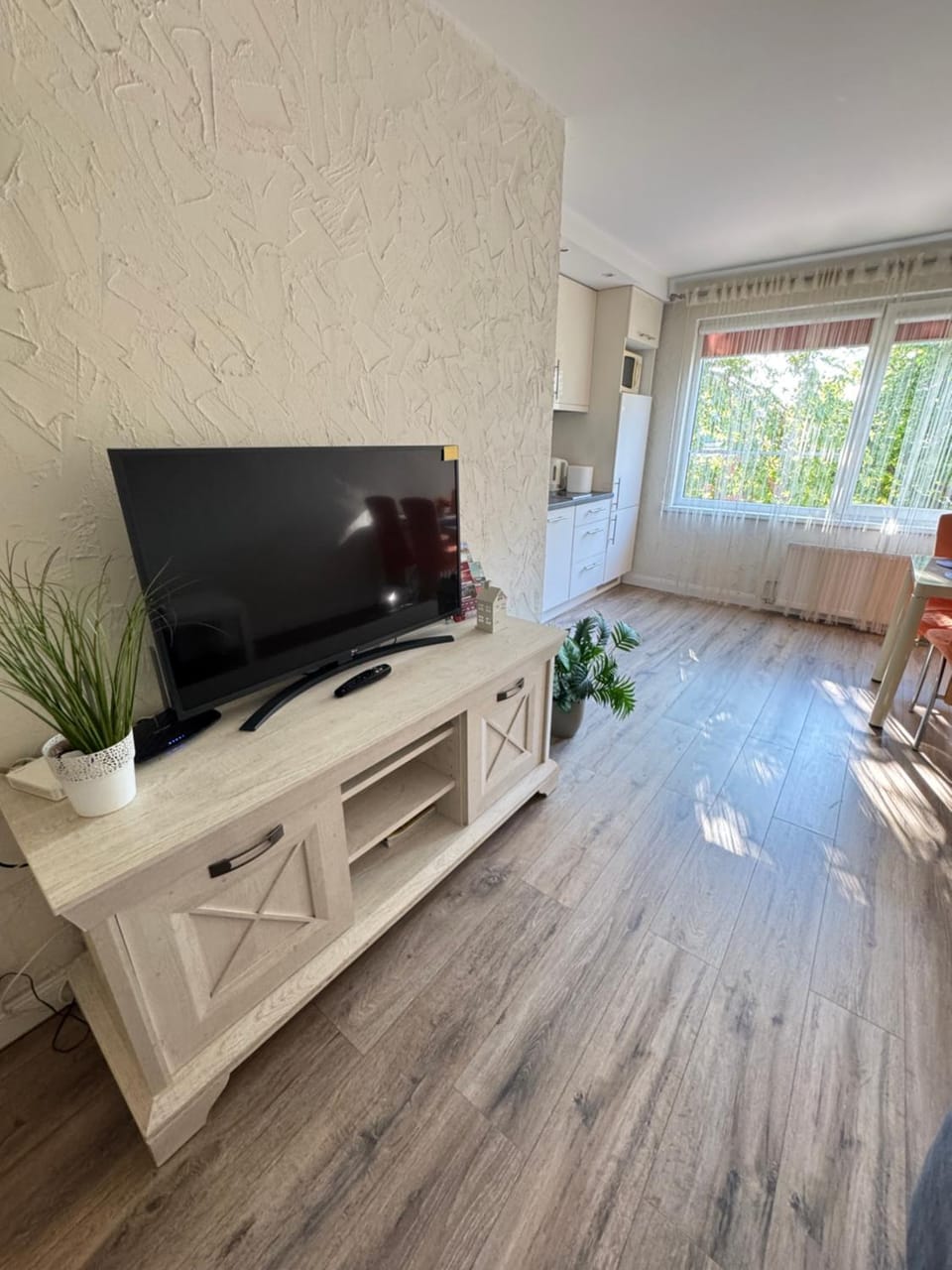 Communal lounge/ TV room, TV and multimedia, Living room, Seating area