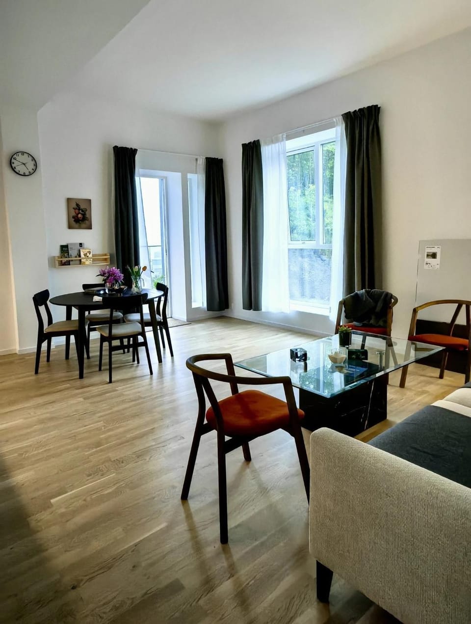 Living room, Seating area, Dining area