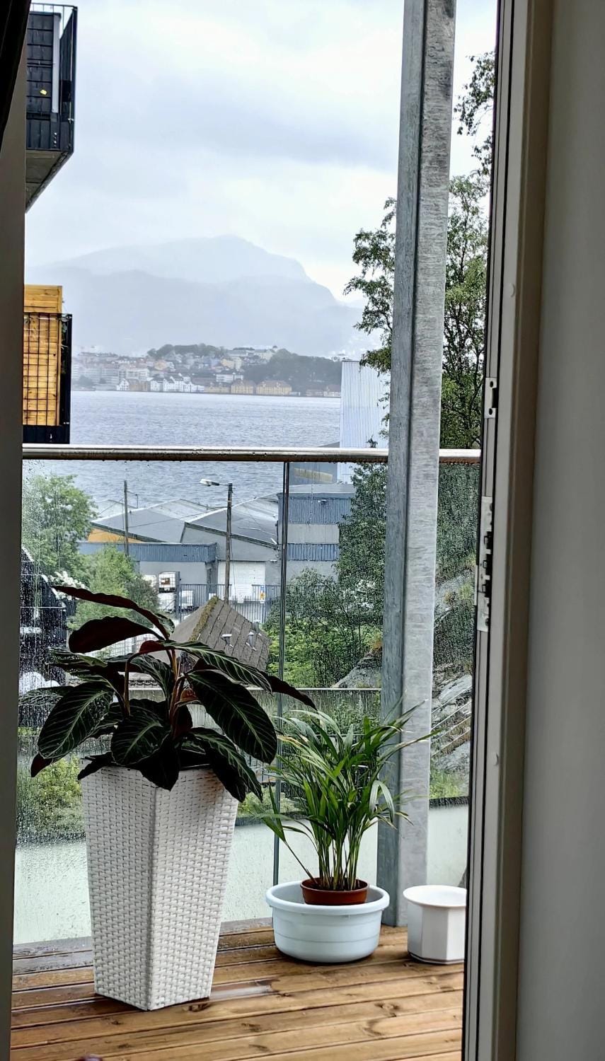 View (from property/room), Balcony/Terrace, Sea view