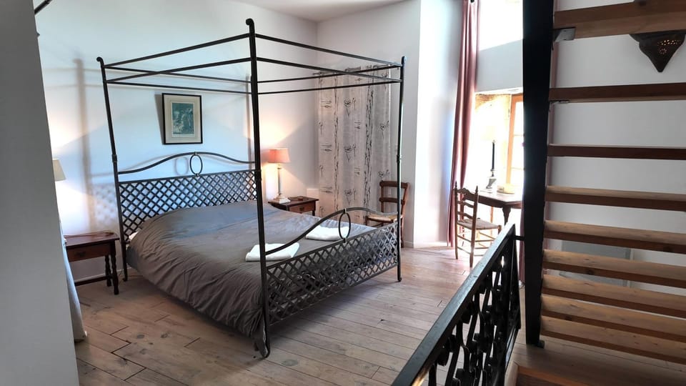 Living room, Bedroom