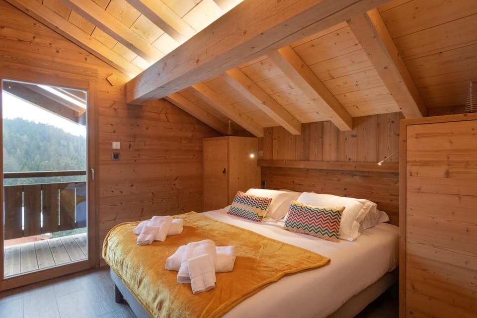 Chalet Zen Altitude Luxury Chalet with Hot Tub Sauna Chalet in Gérardmer