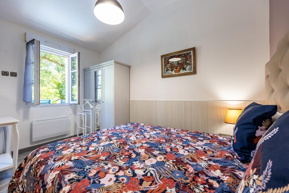 Property building, Living room, Bedroom