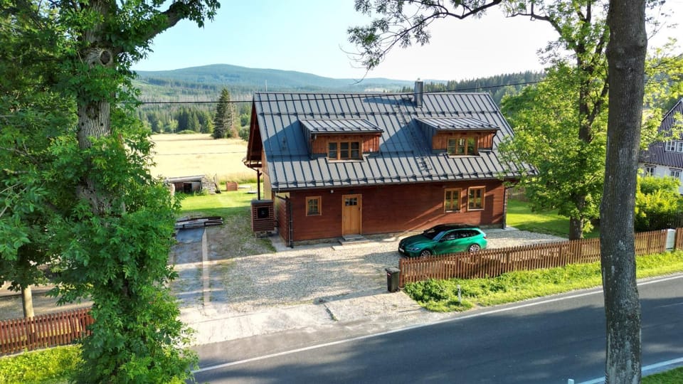 Roubenka Rejvíz 11 - Terrace & Mountain Views Chalet in Czechia
