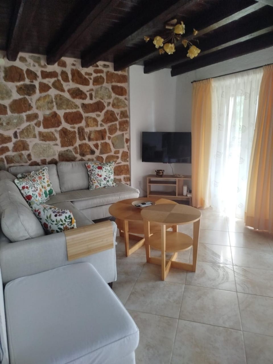 Lithos Villas Komitsa Villa in Halkidiki