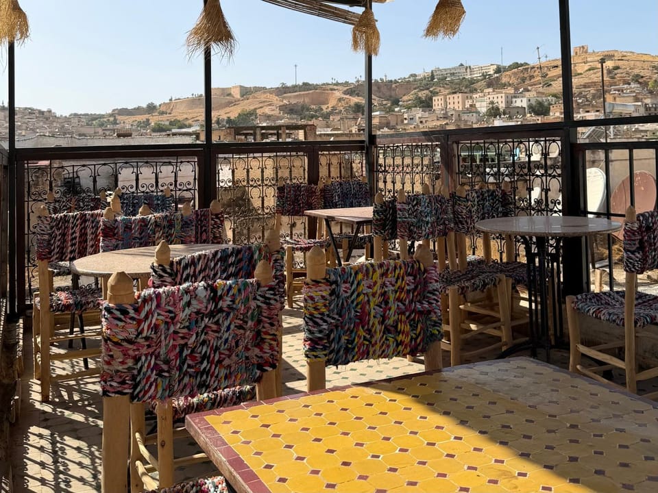 Patio, Restaurant/places to eat, Day, Natural landscape, View (from property/room), Balcony/Terrace, Living room, Seating area, City view, Mountain view