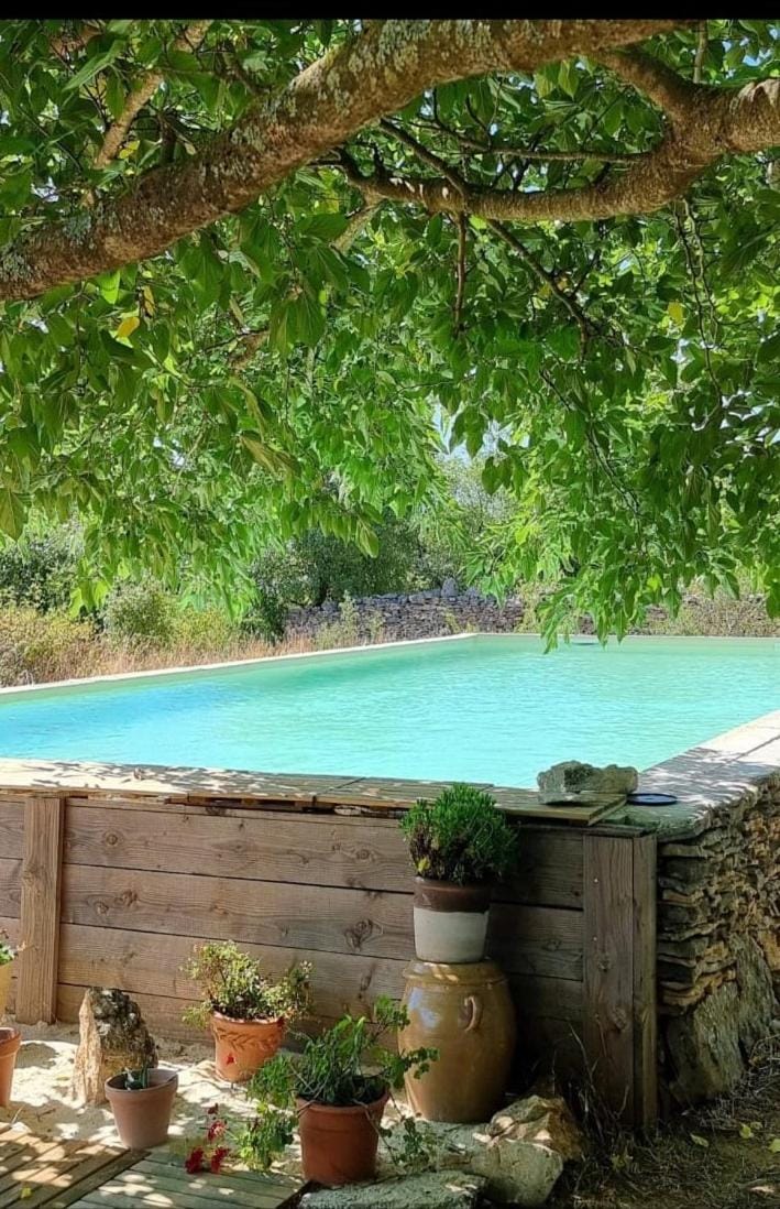 Le mas du pouzat chambre Sitelle Bed and Breakfast in Provence