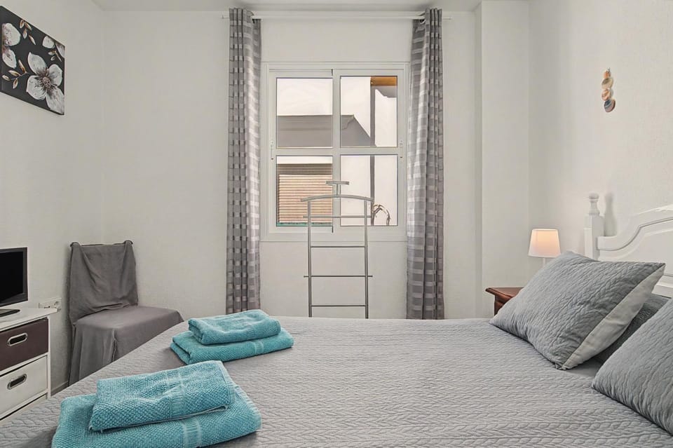 Property building, Living room, Bedroom