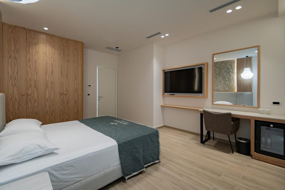 Avaris Hotel Hotel in Vlorë County, Albania