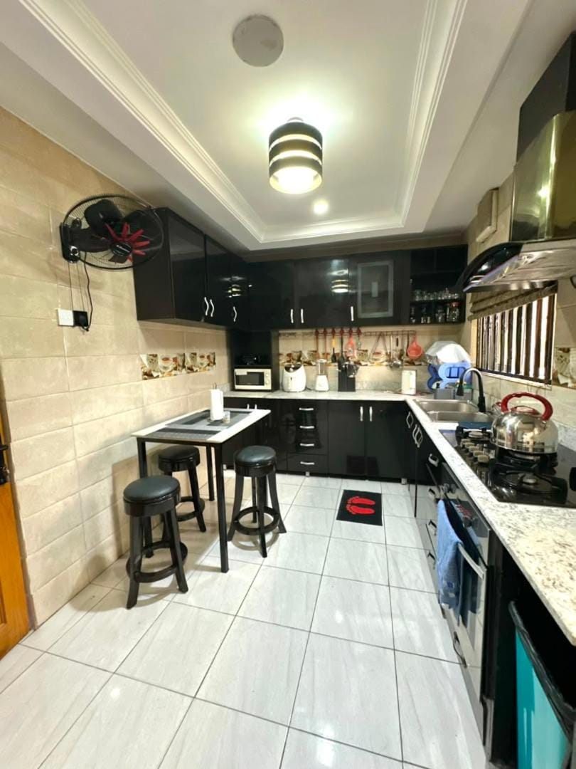 Kitchen or kitchenette, kitchen, kitchen
