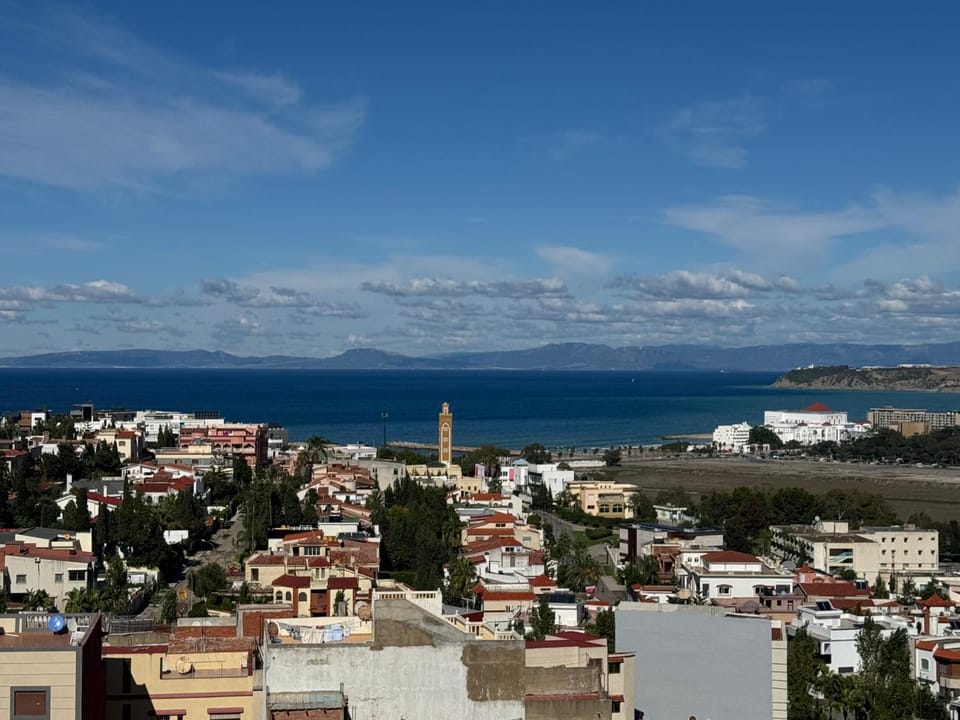 Nearby landmark, Day, Natural landscape, Bird's eye view, City view, Sea view