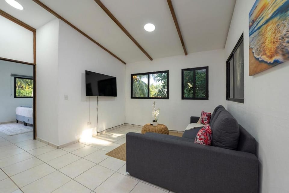 Tortuga Beach House, Costa del Sol House in El Salvador