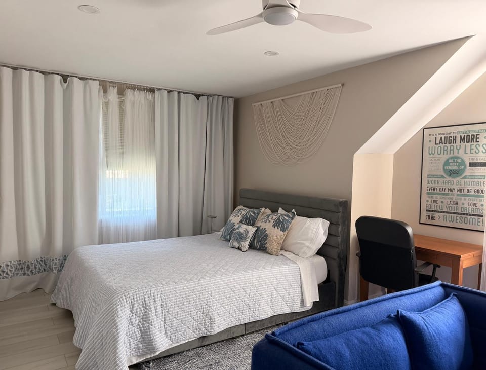 Bed, Bedroom