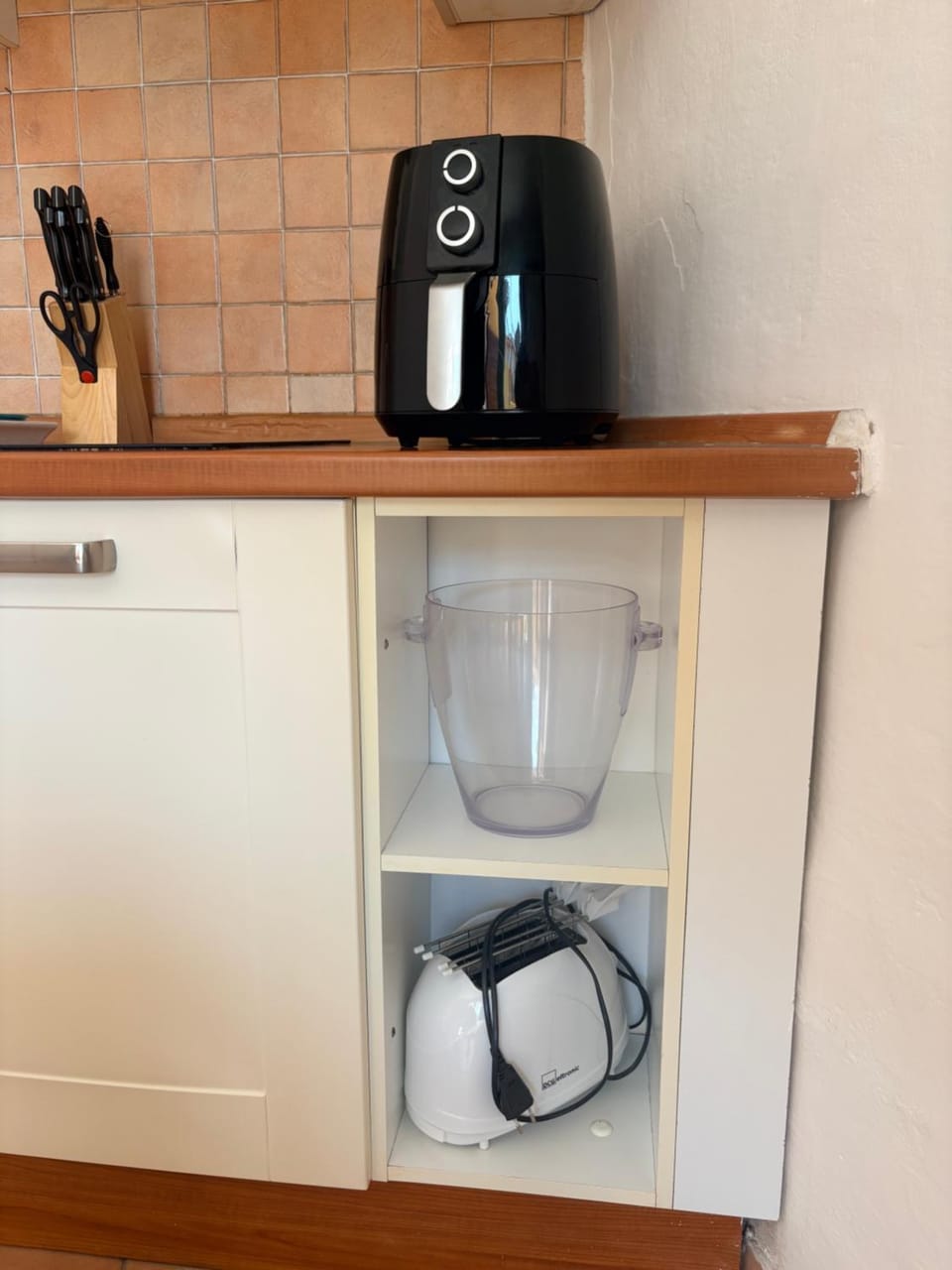 Kitchen or kitchenette, toaster