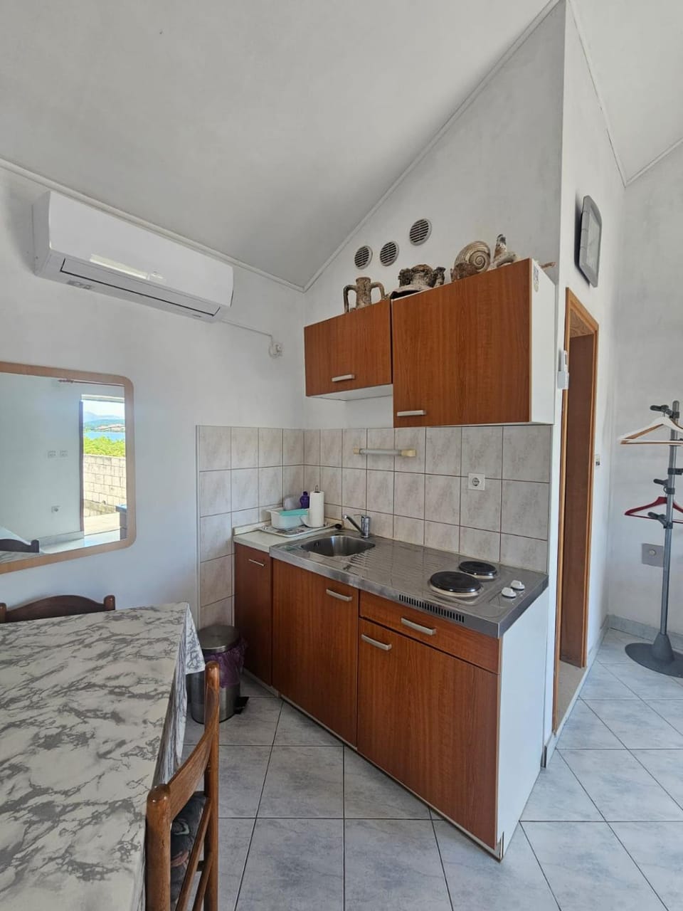 Apartments Kučija Vrnik Apartment in Korčula
